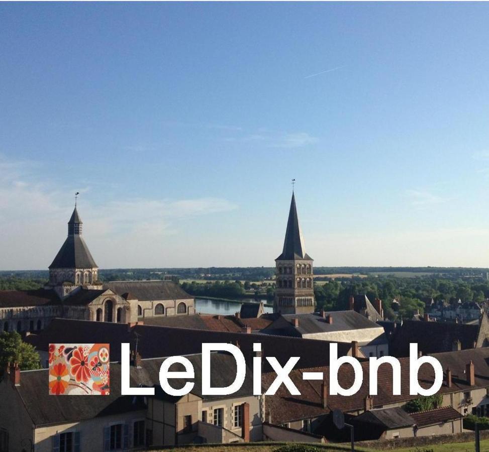 LeDix-bnb La Charité-sur-Loire Exterior foto